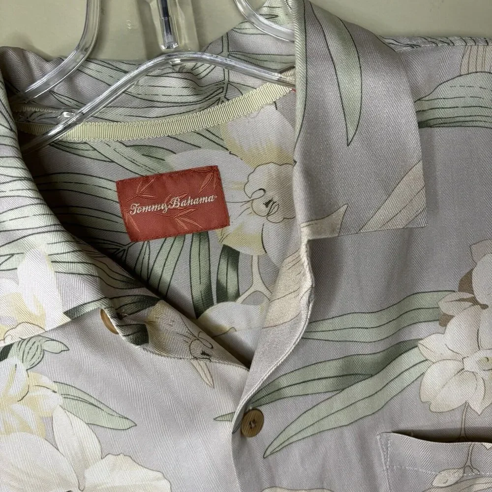 Tommy Bahama Short Sleeve Floral Hawaiian 100% Silk Button Shirt Size Large sz L
